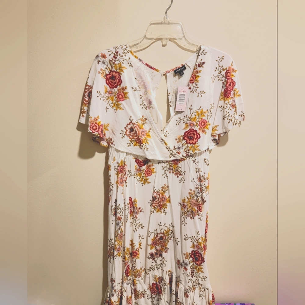 Torrid size 1 white floral dress.